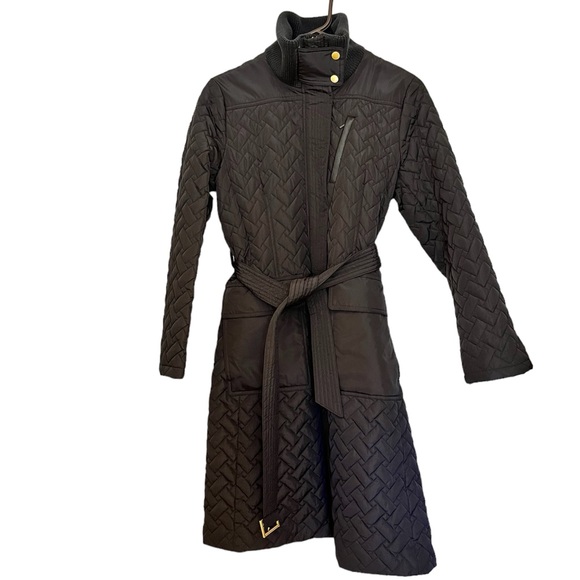 𝐂𝐨𝐥𝐞 𝐇𝐚𝐚𝐧 Signature Quilted Water Resistant Belted Jacket Size Medium - Picture 5 of 11